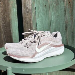 Nike Winflo 11 Platinum Violet Smokey Mauve Summit White (Women's) Size 9